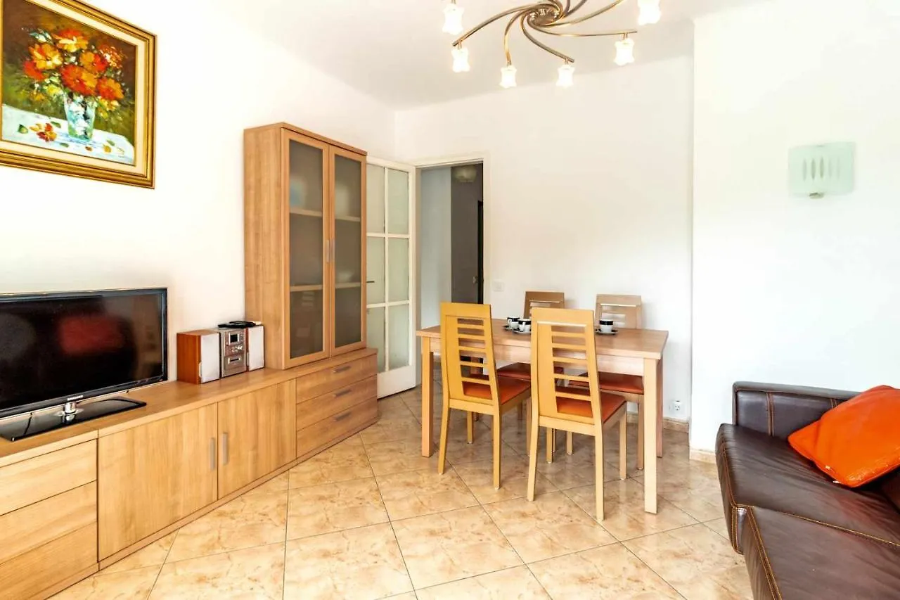 Les Algues Encantador Apartamento En El Centro Girona 0*,  Spain